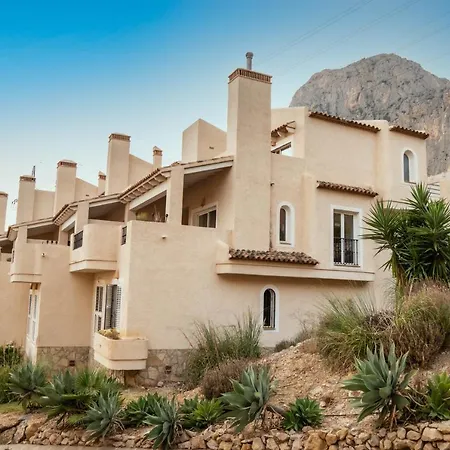 Charming Townhouse With Sea Views & Pool In Altea * Calpe
