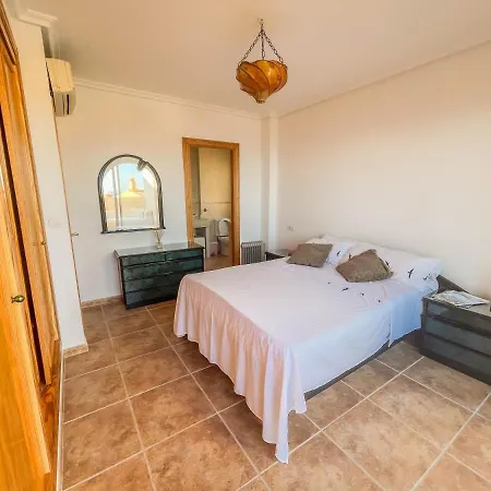 Charming Townhouse With Sea Views & Pool In Altea *