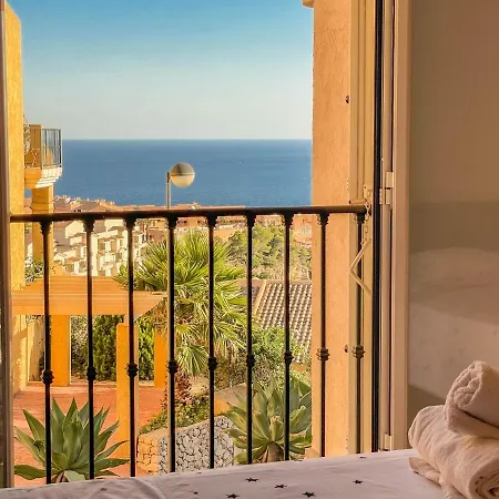 Holiday home Charming Townhouse With Sea Views & Pool In Altea *