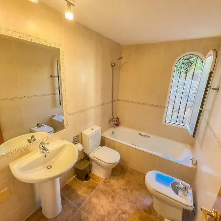 Charming Townhouse With Sea Views & Pool In Altea Holiday home *